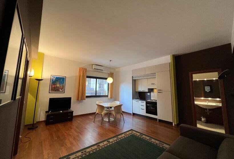 اتاق لوکس سه تخته, Residence San Martino