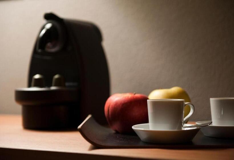 جناح جونيور, Vivere Suites & Rooms