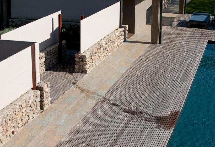 جناح, Vivere Suites & Rooms