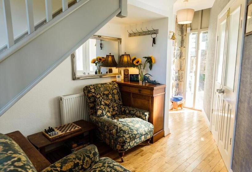 Номер Стандарт, Haddock Hideaway