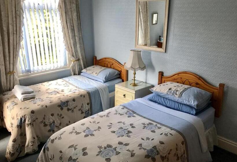 اتاق استاندارد با سرویس بهداشتی مشترک, Tanamara Guest House