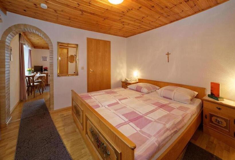 Апартаменты 1 Спальня, Berghof Pension Und Ferienwohnungen