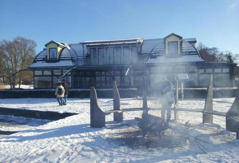 Номер Basic, Bootshaus Neustrelitz