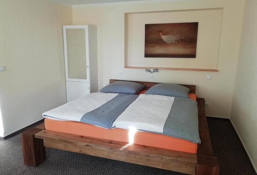 Номер Стандарт, Pension Altwahnsdorf