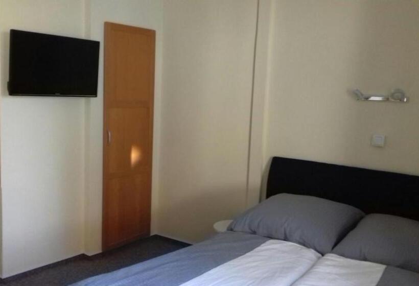Семейный Номер, Pension Altwahnsdorf