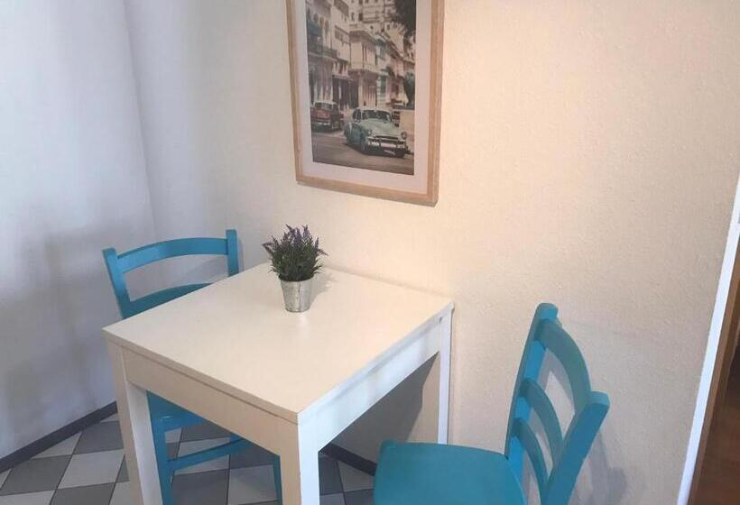 带1个卧室的带阳台的公寓, Self Check In Ferienwohnungen & Apartments Am Bergsee