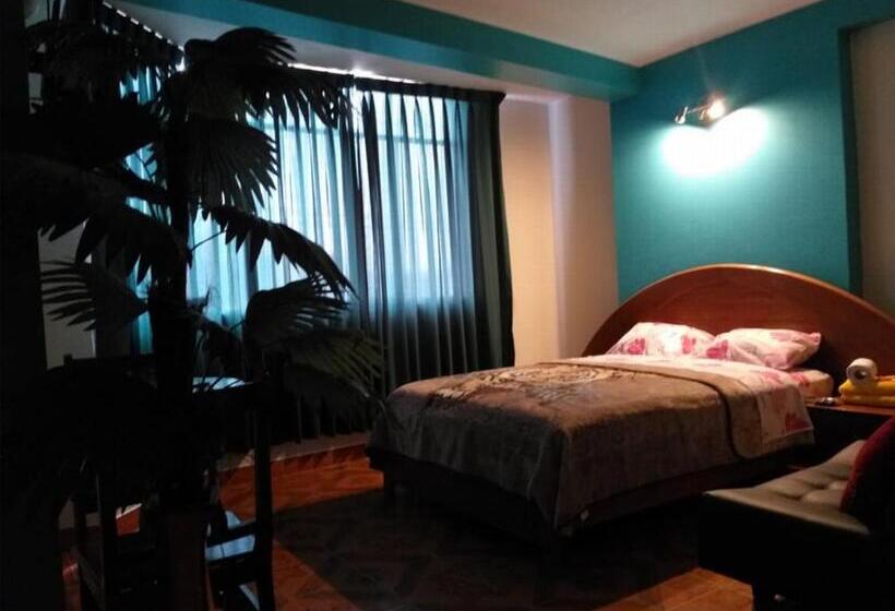 Студия Deluxe, Camino Real