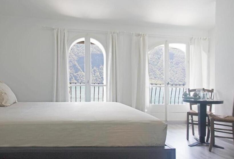 Номер Стандарт Четырехместный Совместный Санузел, Locanda Gandriese
