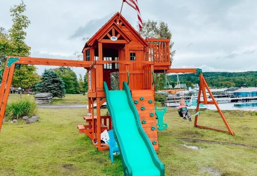 Дом 2 Спальни, Rangeley Town & Lake