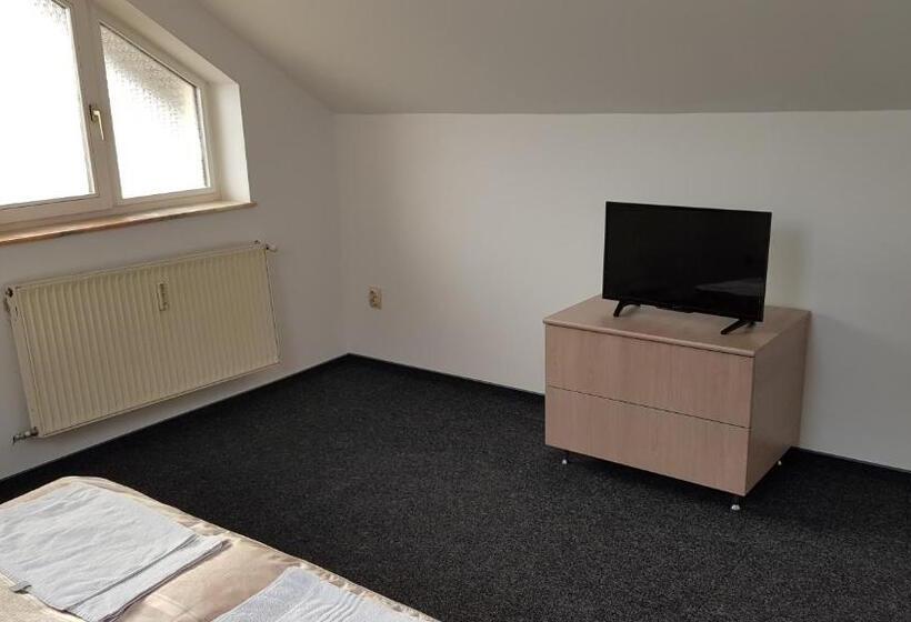 اتاق استاندارد با سرویس بهداشتی مشترک, Bigcitty Rooms