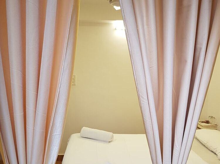 اتاق استاندارد با بالکن, Marquito S Guest House