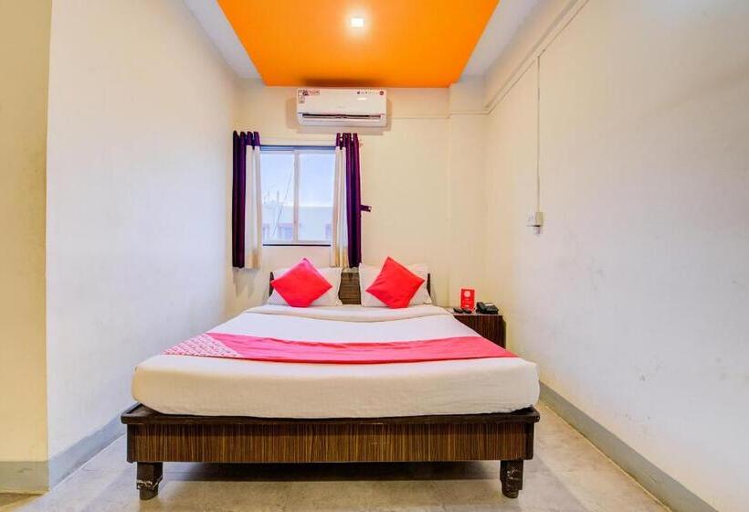 اتاق کلاسیک سه تخته, Oyo 9910 Sambram Inn