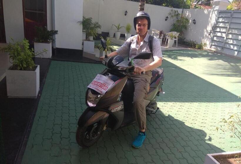 اتاق استاندارد یک نفره, Diva Villa Airport Transit