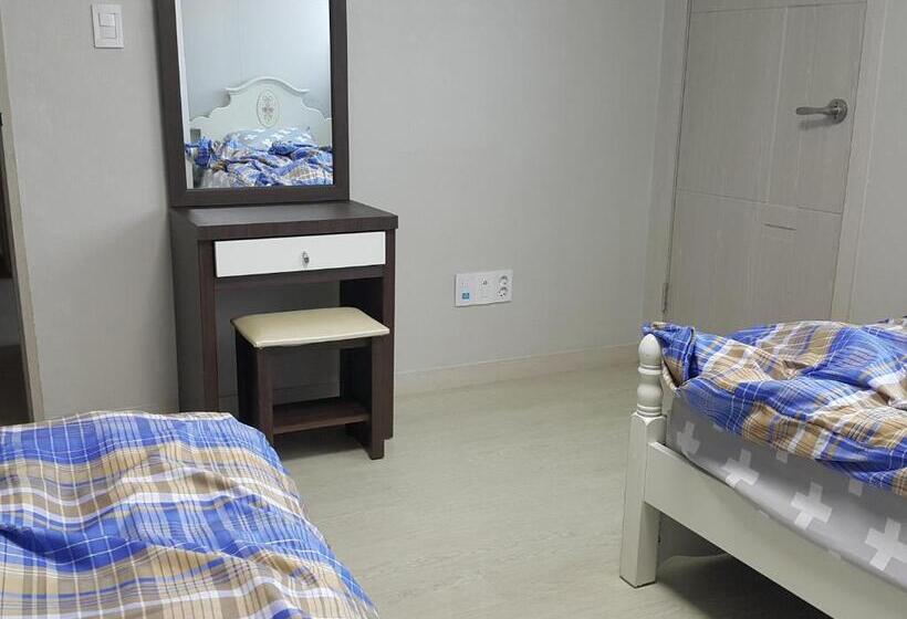 اتاق اکونومی, Guest House Manna