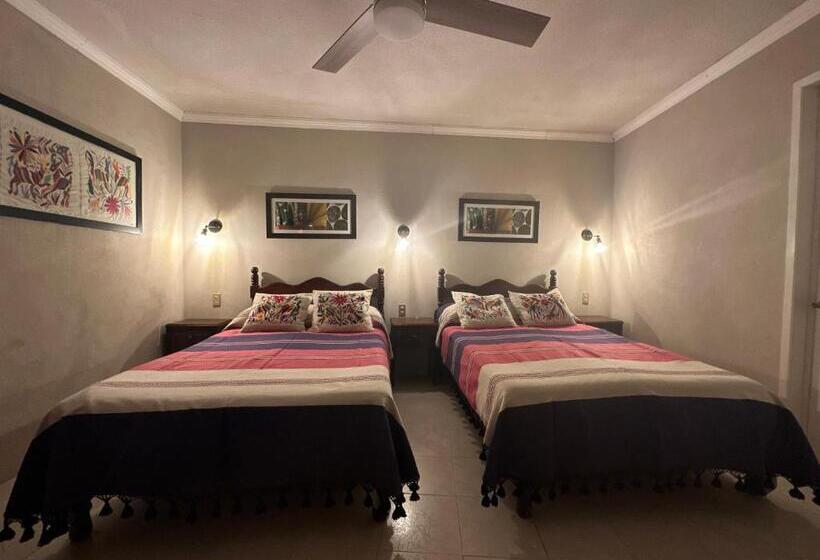 اتاق استاندارد چهار تخته, Casa Tecolote