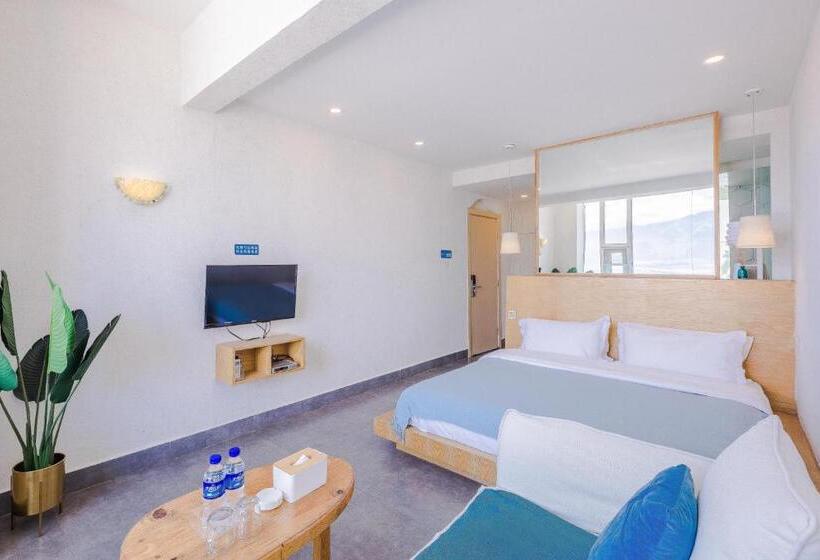Номер Deluxe Вид на Море, Butterfy Seaview Resort Villa