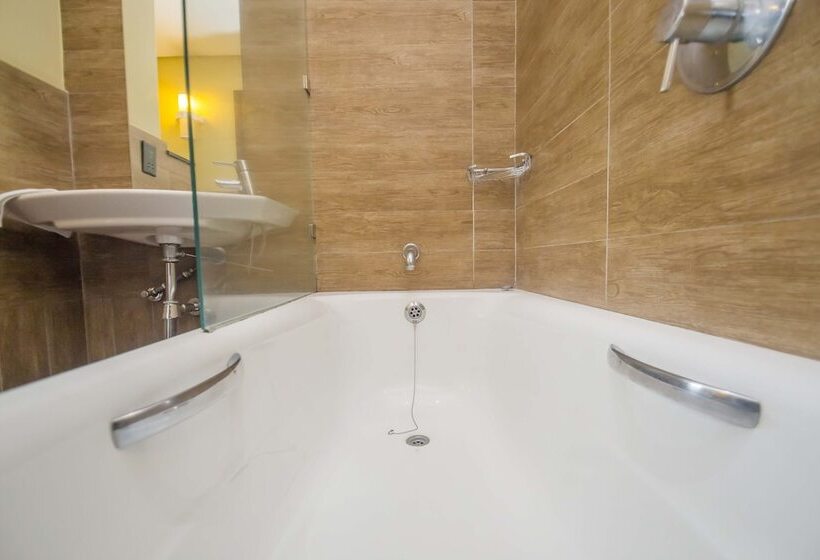 آپارتمان 2 خوابه, Taarifa Suites By Dunhill Serviced Apartments