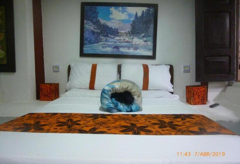 Номер Стандарт, Hostal Casa Artvelez