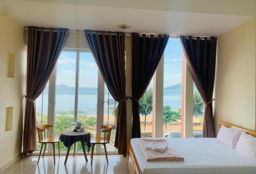 اتاق استاندارد چهار تخته با چشم‌انداز دریا, Motel Tuan Phuong