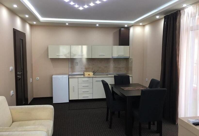 Апартаменты 1 Спальня Вид на Сад, Guest House Sg Brothers