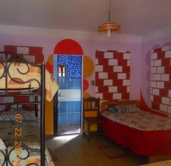 اتاق استاندارد سه نفره, Hostal La Casa Del Sol