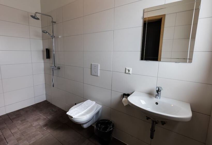 اتاق لوکس, Lilja Guesthouse
