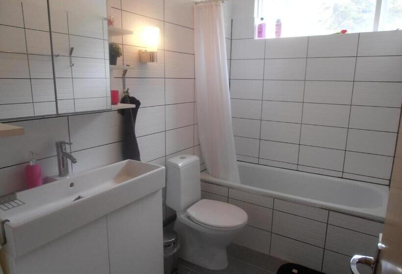 اتاق استاندارد یک تخته با سرویس بهداشتی مشترک, Giljur Guesthouse