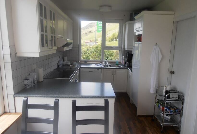 اتاق استاندارد یک تخته با سرویس بهداشتی مشترک, Giljur Guesthouse