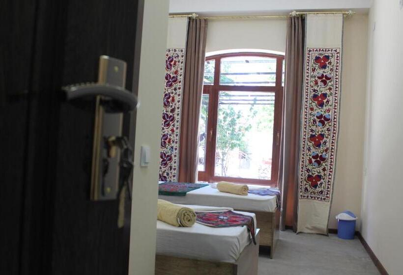 이코노미 룸, Guest House Ruslan Nurata & Tours