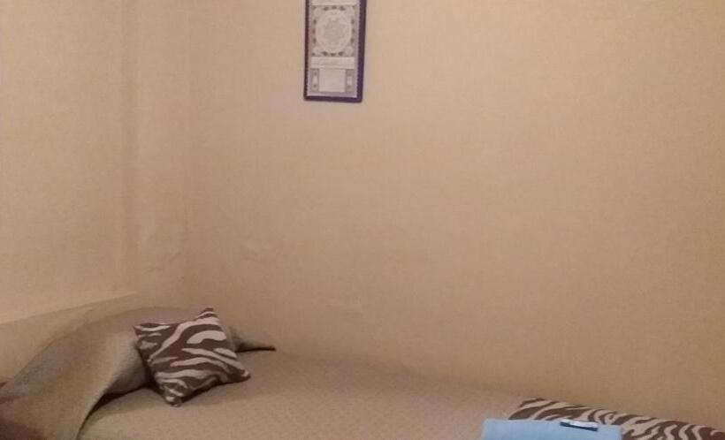 اتاق استاندارد با سرویس بهداشتی مشترک, Hostal Tunquelen
