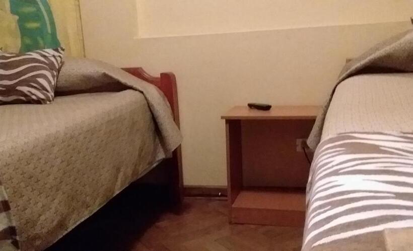 اتاق استاندارد با سرویس بهداشتی مشترک, Hostal Tunquelen