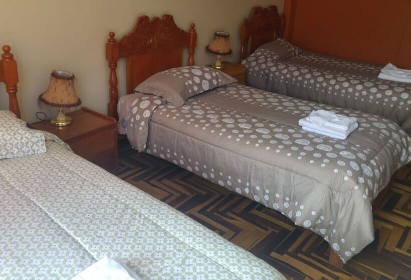 اتاق خانوادگی, Ururi Stay