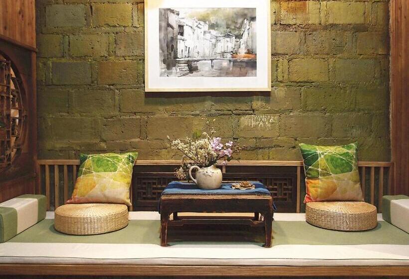 디럭스 트리플 룸, Wuyuan Qiye Yanxiang Guesthouse