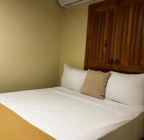 Quarto Deluxe, Yamilí