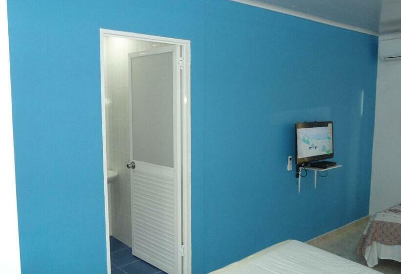 Номер Стандарт Трехместный, Roxi S Place