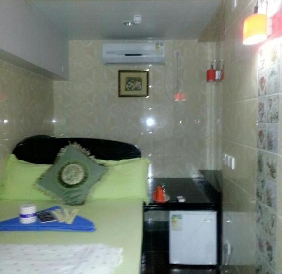 اتاق استاندارد, Dutch Hostel