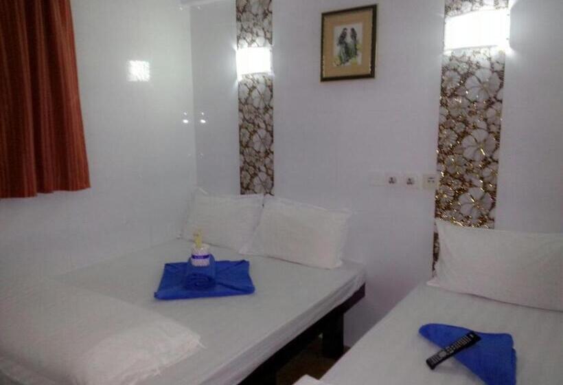 اتاق استاندارد سه نفره, Dutch Hostel
