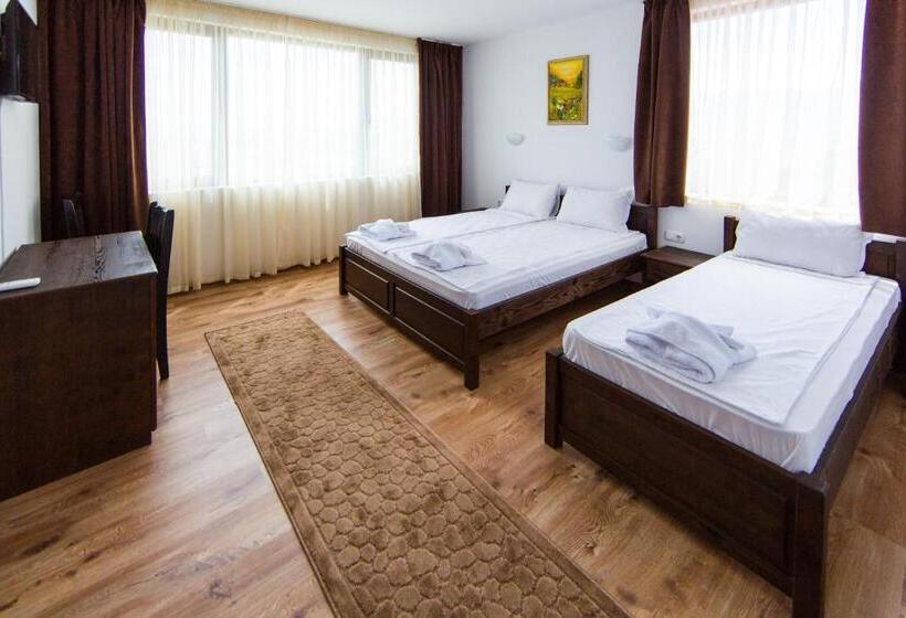 스탠다드 트리플 룸, Guest House Ognyanovo