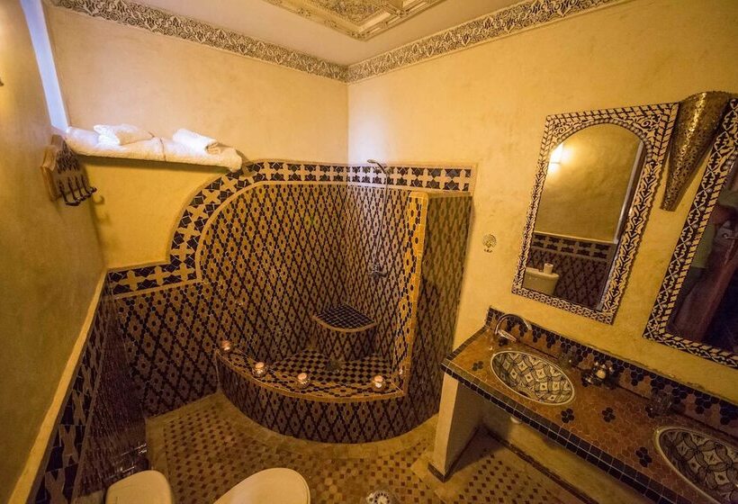 سوییت, Riad Ouliya