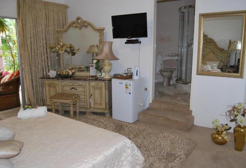 اتاق لوکس خانوادگی, Ronique's Guest House