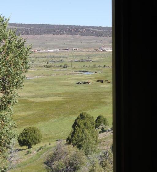 Standard studio with river view, Sevier River Ranch & Cattle Company