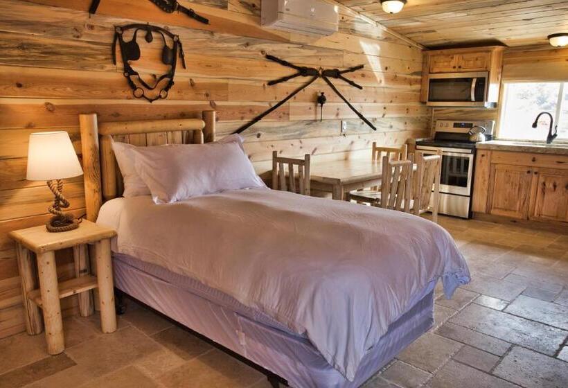패밀리 룸, Sevier River Ranch & Cattle Company