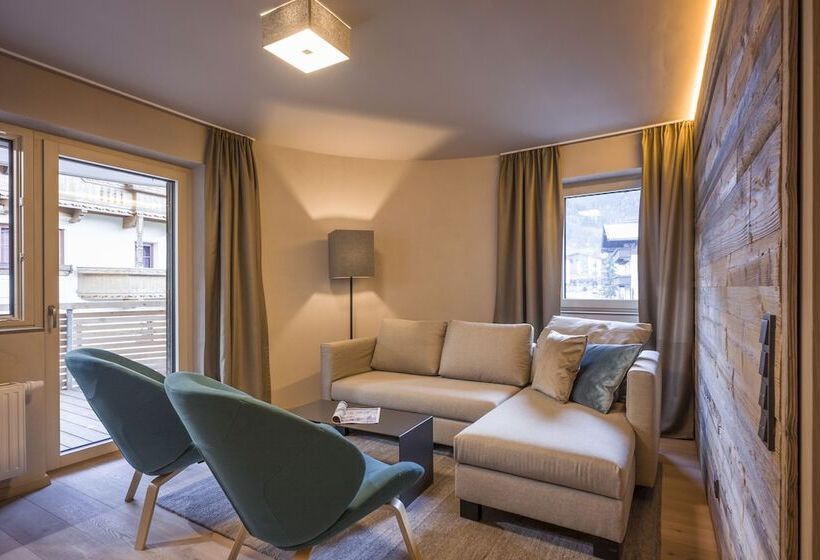 Апартаменты 3 Спальни, Postresidenz