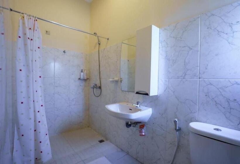Семейный Номер, Whiterose Guesthouse