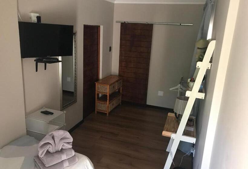 Апартаменты Executive 1 Спальня, Eagle Rock Executive Guest House