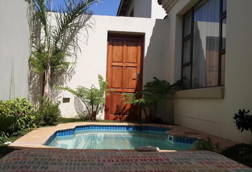 Люкс, Eagle Rock Executive Guest House