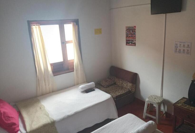带共用浴室的标准房间, Hostal El Pino