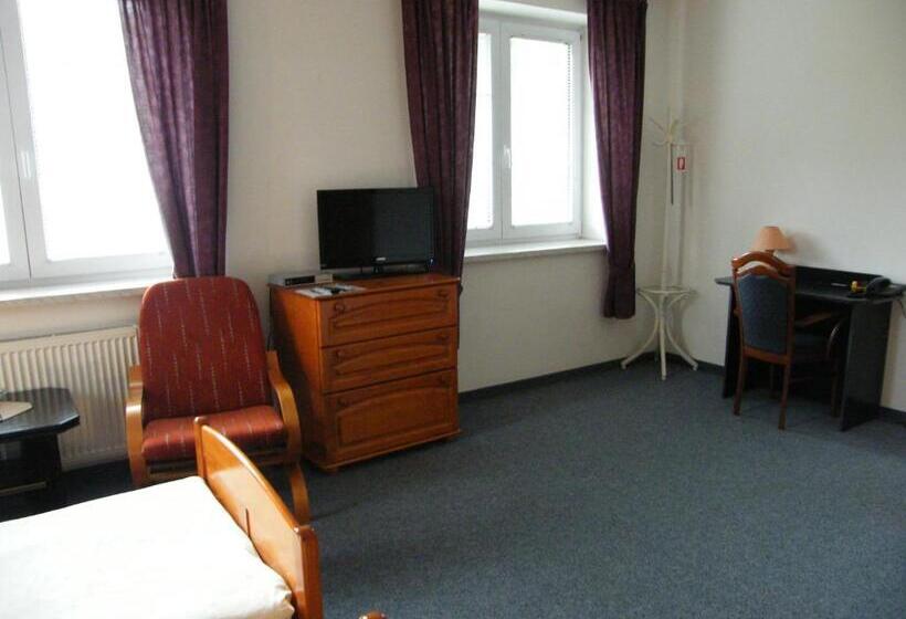 Номер Basic, Pension Najdek