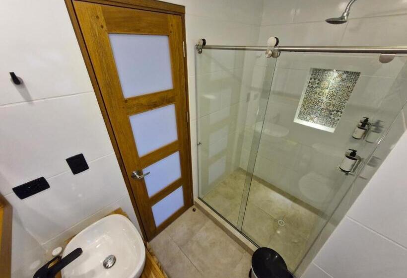 اتاق استاندارد با بالکن و چشمانداز دریا, Camino Palmero Coveñas