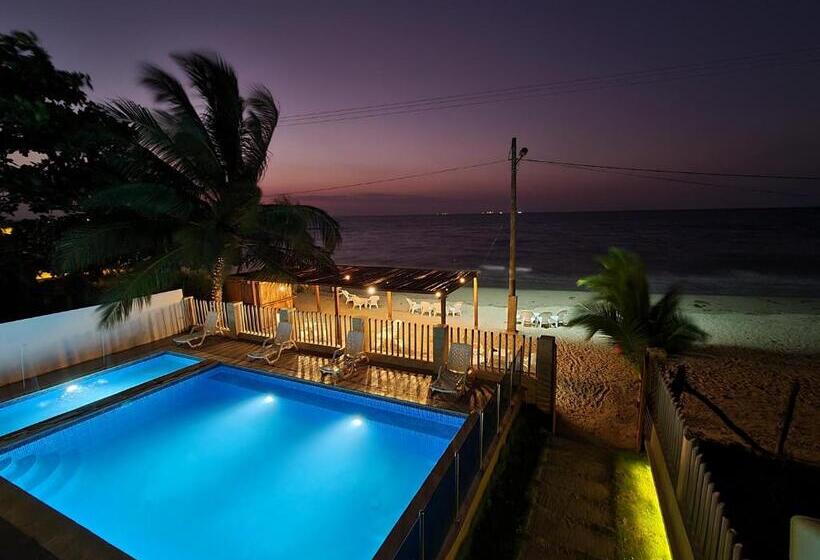 اتاق استاندارد با بالکن و چشمانداز دریا, Camino Palmero Coveñas